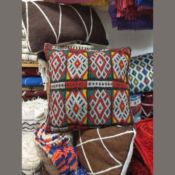 Moroccan Berber Kilim Cushion - Image 3